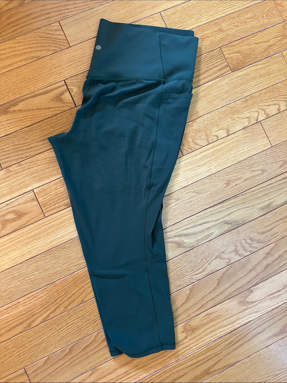 Athleta Olive Green Salutation Stash Pocket II 7/8 Tight Legging - 3X